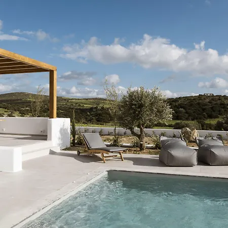 P Square Luxury Naxos Villa