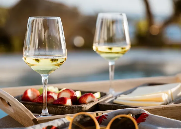 P Square Luxury Naxos Villa